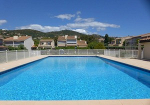 Le Clos Des Mimosas 106.1