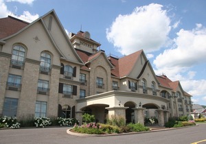 Le St-Martin Bromont Hotel & Suites