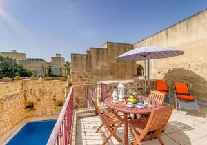Lellux Holiday Home