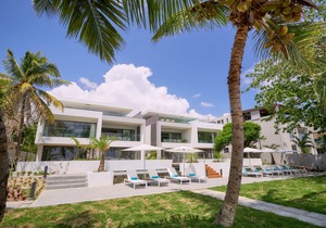 Les Estivales Beachfront by Lov