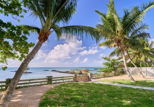 Les Estivales Beachfront by Lov