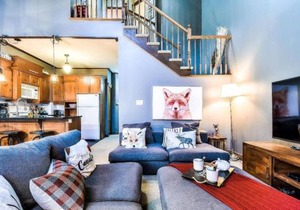 Les Manoirs 3bdrs W Pool & Hottub Near Village