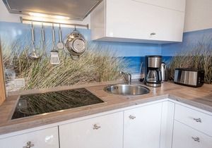 "Lichtermeer" - close to the beach - small but nice - beach chair included!