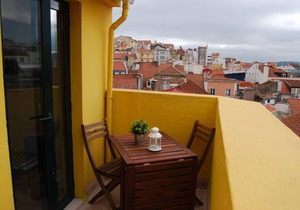 Lisbon House, Bairro Alto, Mercês