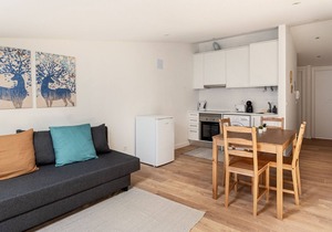 Lisbon Modern Flat near Park, Easy Access to the Centre