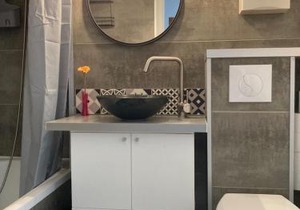 Living at Saarpartments -Adults only- 2 Bedroom, Netflix - Business & Holiday Apartments for Long- and Short term Stay, 3 min to Train Station, Secure E-Bike Parking!