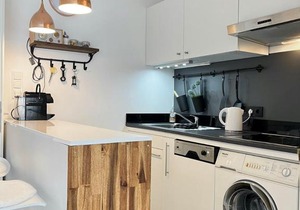 Living at Saarpartments -AdultsOnly- 2 Bedrooms, Kitchen- Business & Holiday Apartments for Long- and Short term Stay, 3 min to Train-Station, Secure E-Bike Parking!