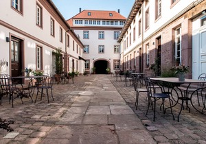 Living in a city palace with a quiet inner courtyard and garden