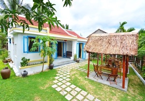 Local Beach Homestay