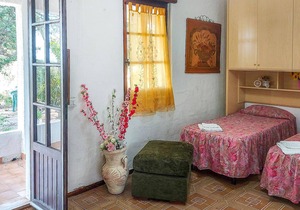 Look forward to a warmly and comfortably furnished vacation home in the southwest of Sardinia.