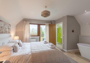 Lord Galloway 32 with Hot Tub Newton Stewart