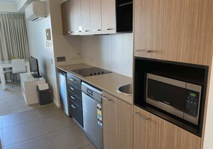 Lovely 1-bedroom in the Heart of Mackay w/Pool