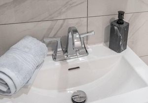 Lovely 4BedR in the heart of Mile-End ~ FREE Parking