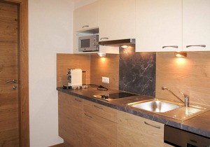 Lovely apartment for 2 people with WIFI, TV and balcony