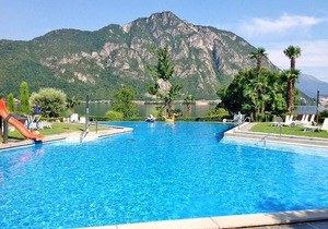 Lovely apartment for 4 guests with WIFI, A/C, pool, TV, panoramic view and parking