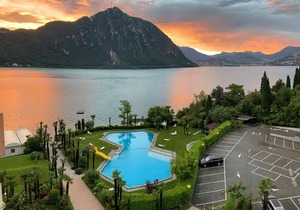 Lovely apartment for 4 guests with WIFI, A/C, pool, TV, panoramic view and parking