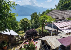 Lovely apartment for 7 people with WIFI, TV, patio and pets allowed