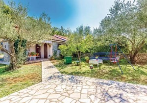 Lovely Apartment In Krk With Wifi