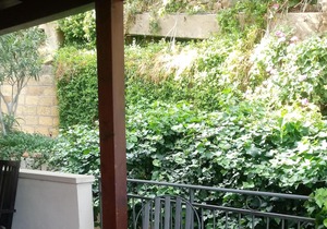 Lovely apartment in villa with pool, and panoramic sea views.