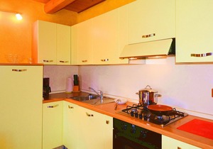 Lovely apartment in villa for 6 people with WIFI, TV and patio