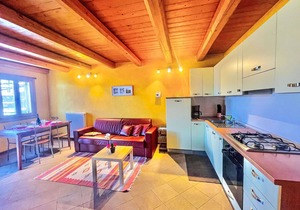 Lovely apartment in villa for 6 people with WIFI, TV and patio