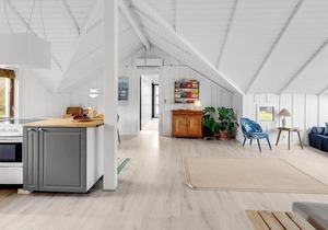 Lovely cottage with cozy, large living room near Dybsø Fjord.