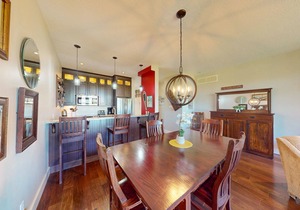 Lovely Getaway near Downtown Blue Mountain Village w/Free WiFi, Patio, and W/D