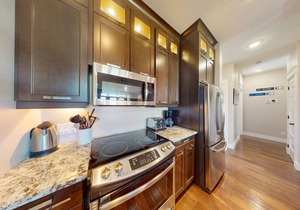 Lovely Getaway near Downtown Blue Mountain Village w/Free WiFi, Patio, and W/D