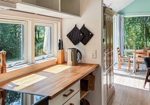 Lovely home in Askeby with WiFi