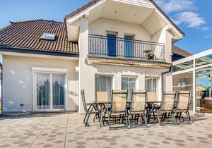 Lovely home in Grzybowo with WiFi