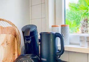 Lovely home in Heinkenszand with WiFi