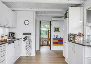 Lovely home in Hejls with WiFi
