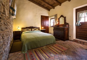 Lovely stone home with garden, in a castle near beach and 1 hour from Venice - 2