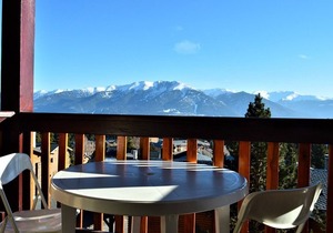 Lovely studio cabin for 4, balcony, parking, Bolquère-Pyrénées 2000