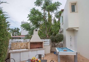 Lovely villa perfect for families, great location