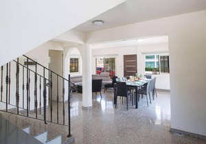 Lovely villa perfect for families, great location