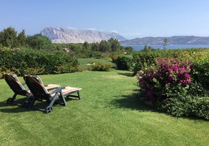 Lovely Villa with great view of the marine park of Tavolara and Molara Islands.