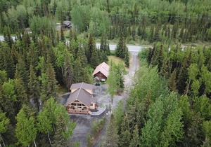 Lower Paradise Log Cabin - Nightly Rental in the Woods