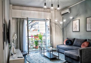 Lux apartment near Acropolis! in the Heart of Athens