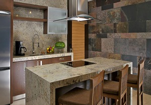 LUXURIOUS 1 BEDROOM ON THE RIVIERA MAYA BEACH AT DISCOUNTED PRICE