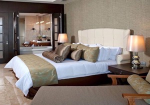 Luxurious 2-bedroom Suite, Grand Vacationing in Riviera Maya (Cancun)