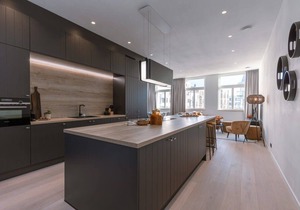 Luxurious apartment in town house near the beach