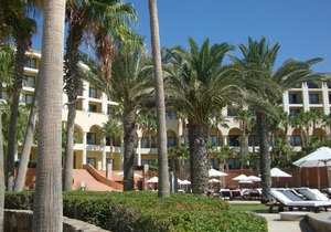 Luxurious Casa Dorada Spa And Golf Resort