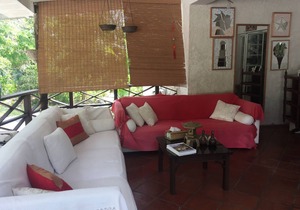 Luxurious Eco friendly, Vegetarian Suite in the Hummingbird Apartment