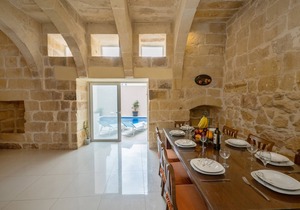 Luxurious family friendly farmhouse with private pool in Sannat, Gozo