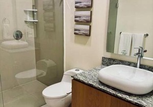 Luxurious First-Floor Apartment in Isla Residences
