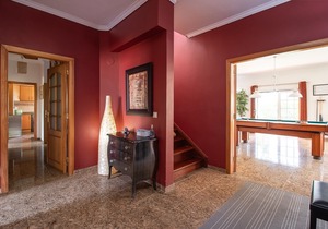 Luxurious villa on a golf course, swimming pool, near beautiful beaches (Lisbon-Portugal)