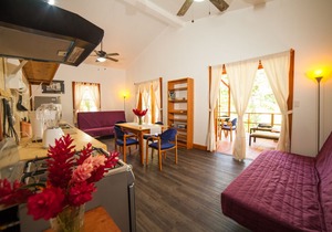 Luxury 2BR ❤️Ocean, Jungle, Sunsets, Walk to Surf