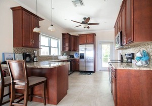 Luxury 3bd Beach View, # 3 Blue, Stunning Views
