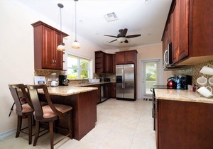 Luxury 3bd Beach View, # 3 Blue, Stunning Views